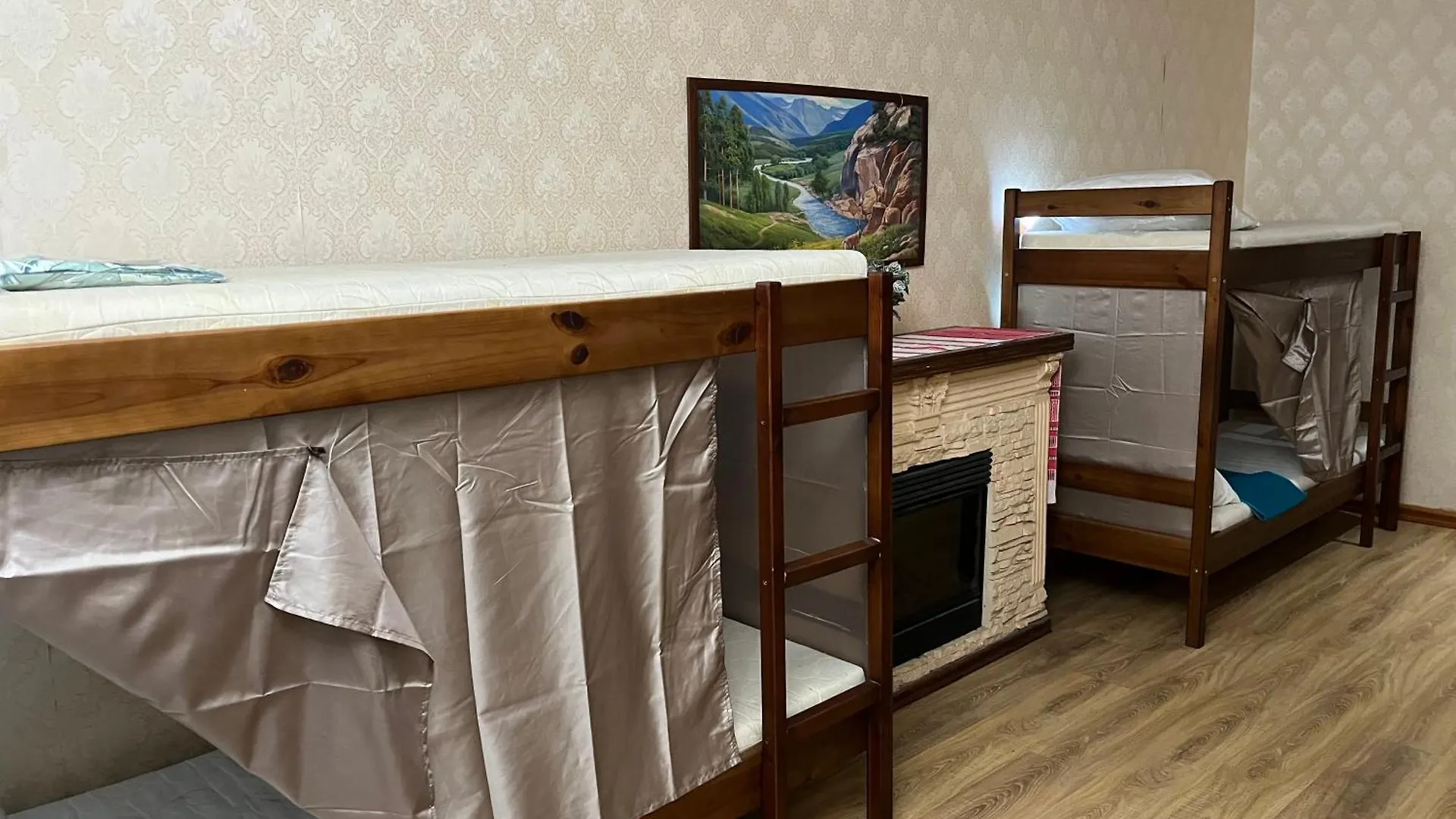Ararat-Osokorki Hostel Kiev Ukrayna