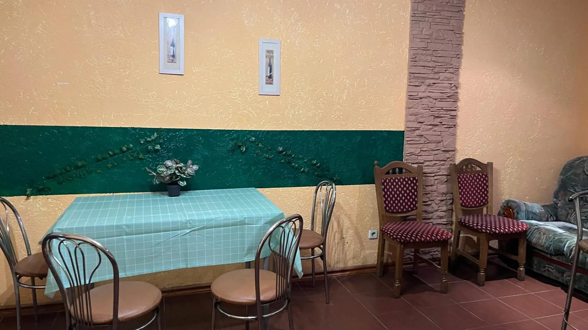 Ararat-Osokorki Hostel Kiev 0*,  Ukrayna